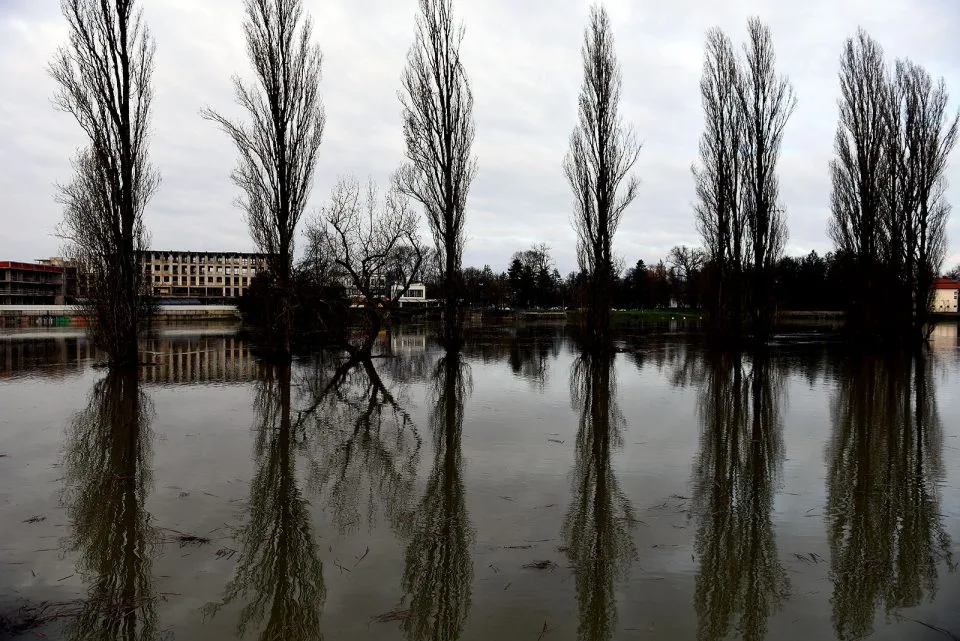 vodostaj korana (10) vodostaj korana (10)