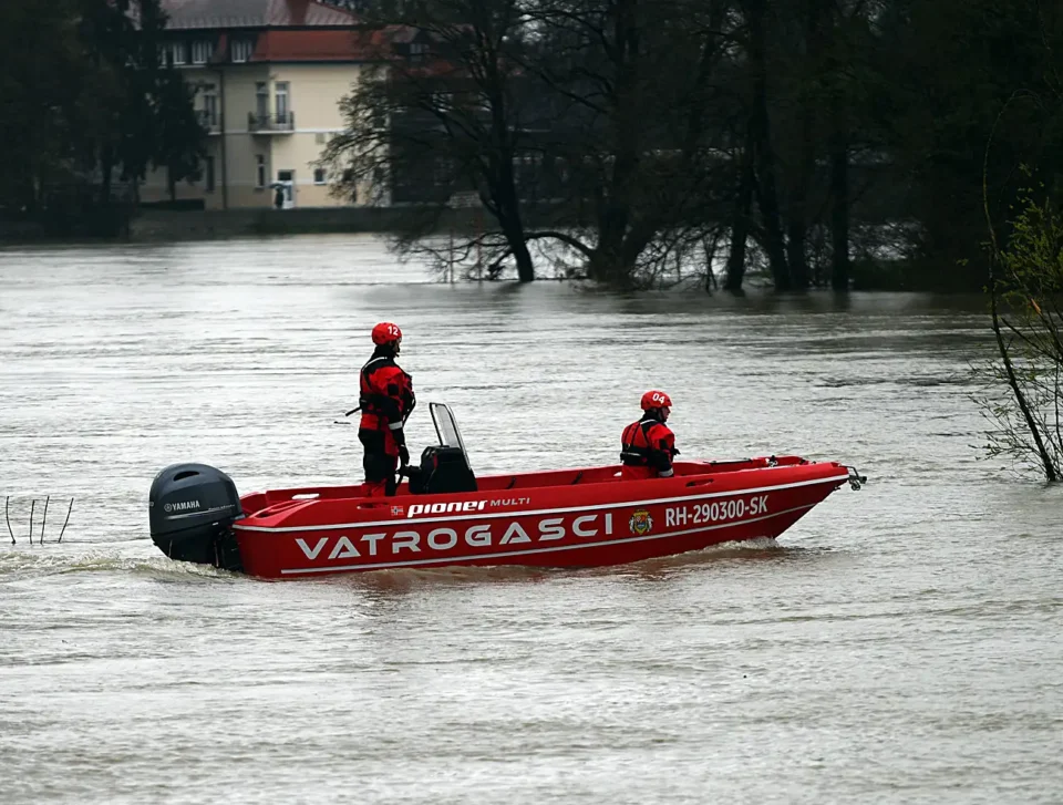 vodostaj korana (17) vodostaj korana (17)