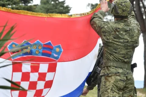 vojska zastava vojni rok rocnik