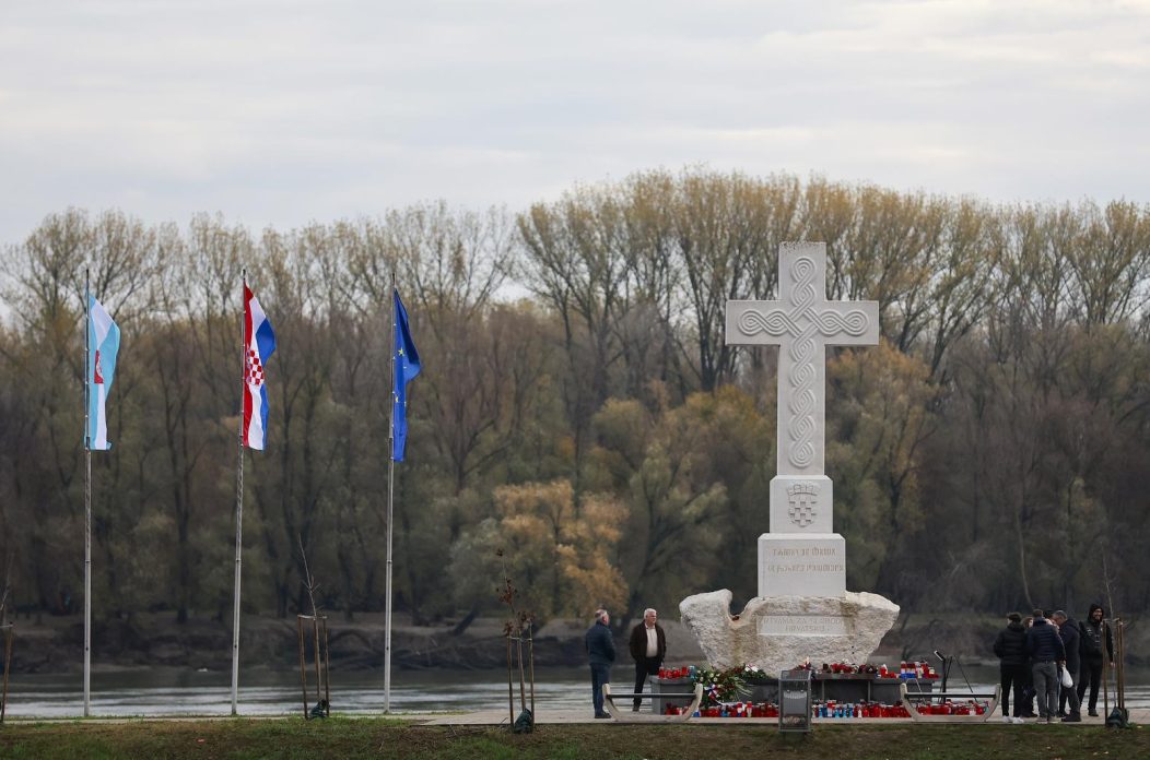 Vukovar: Okupljanje uoči 34. obljetnice stradanja Vukovara Vukovar: Okupljanje uoči 34. obljetnice stradanja Vukovara