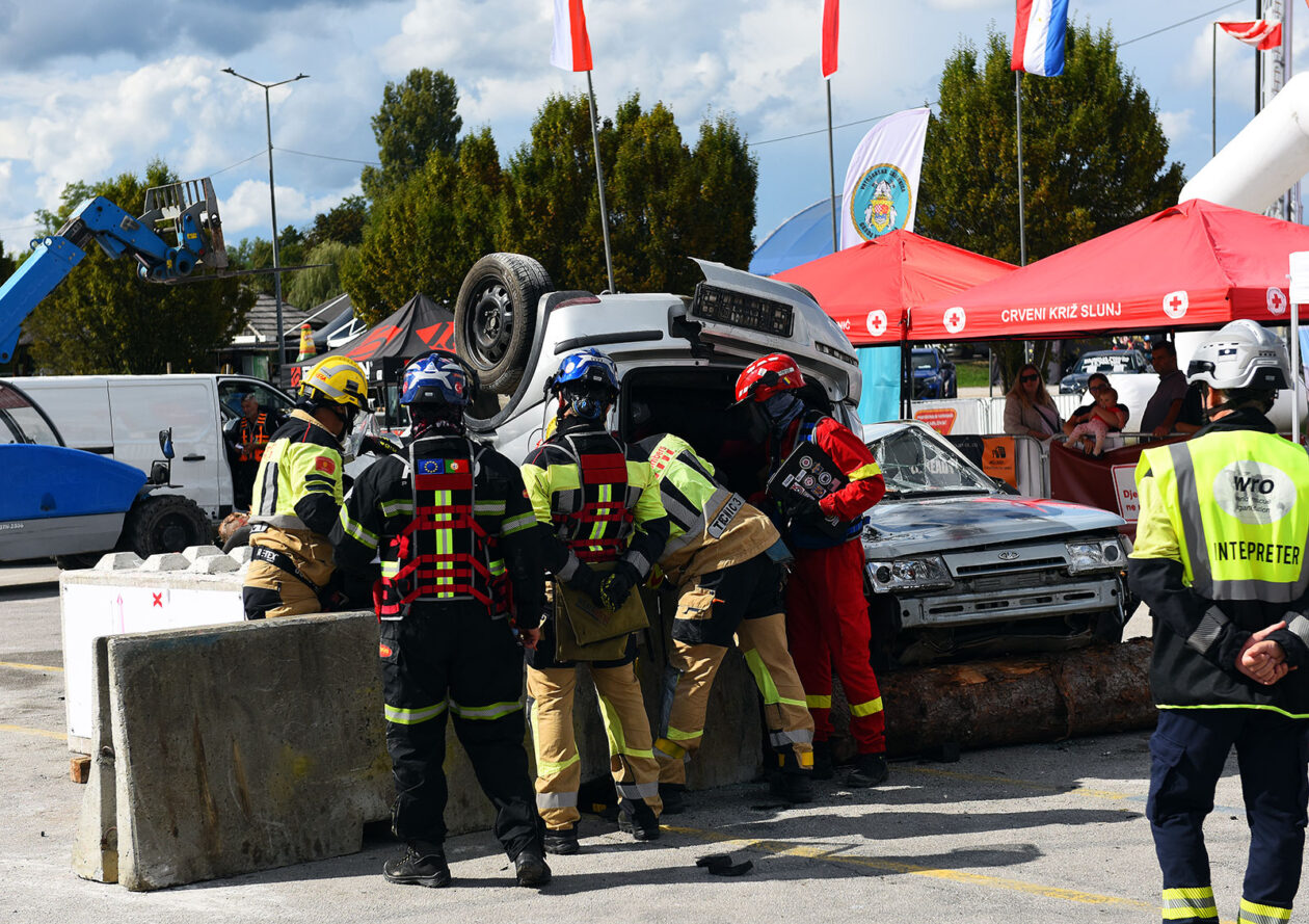 world rescue challenge (14) world rescue challenge (14)