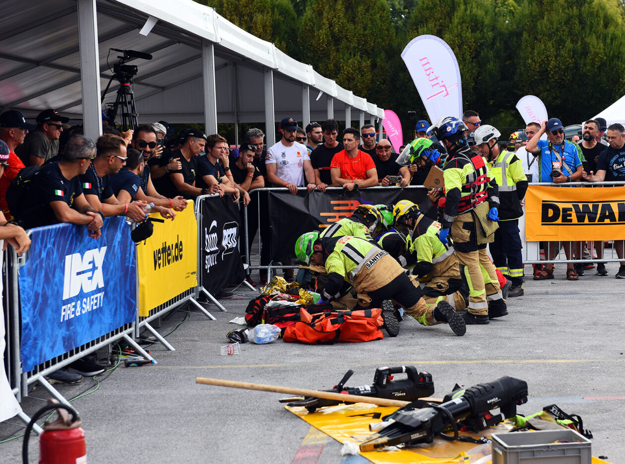 world rescue challenge (16) world rescue challenge (16)