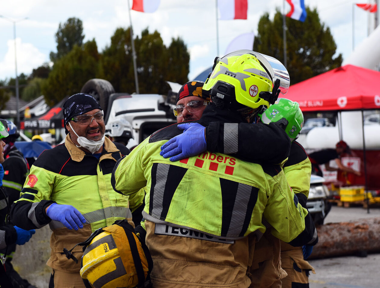 world rescue challenge (18) world rescue challenge (18)