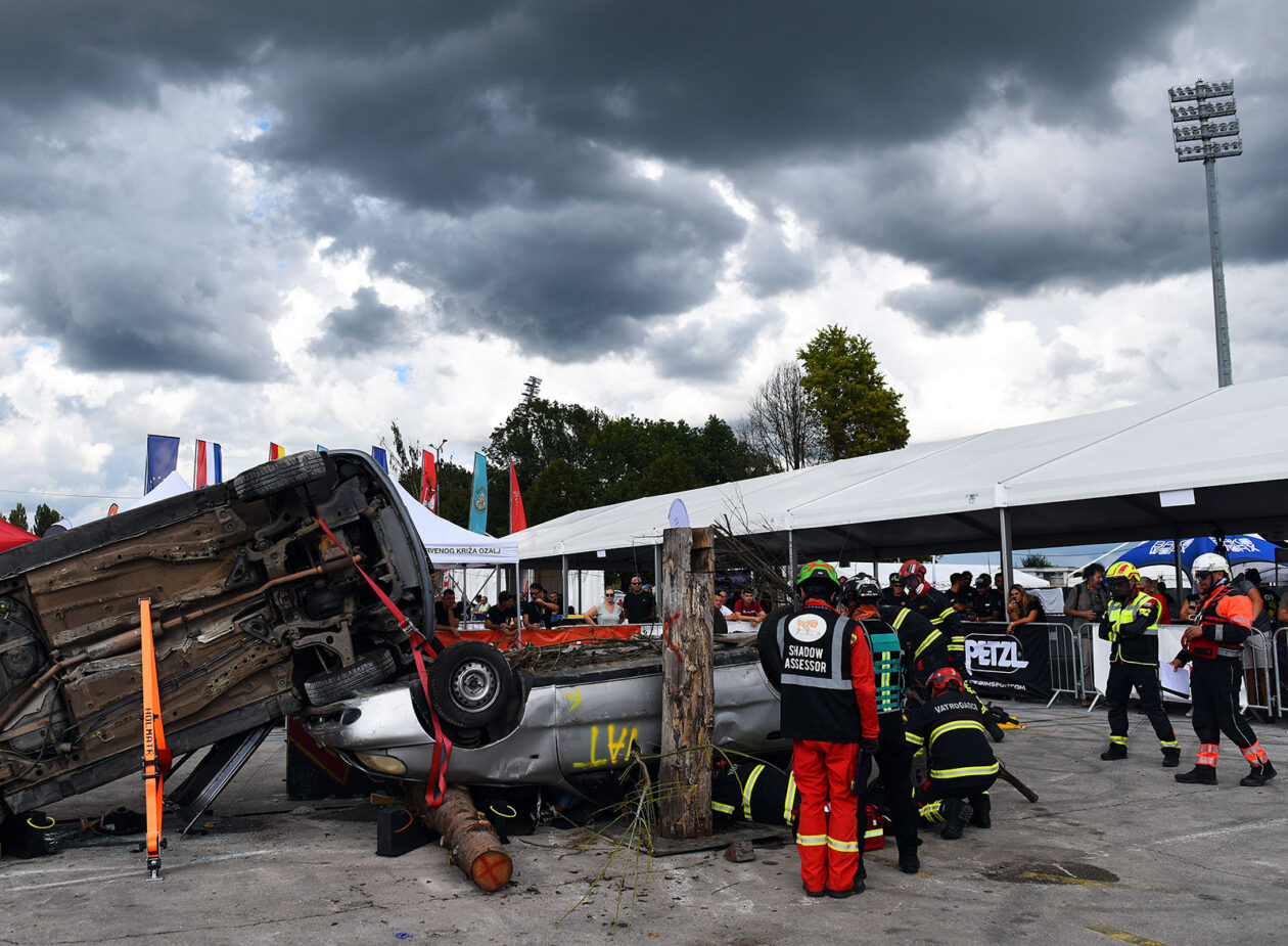 world rescue challenge (27) world rescue challenge (27)