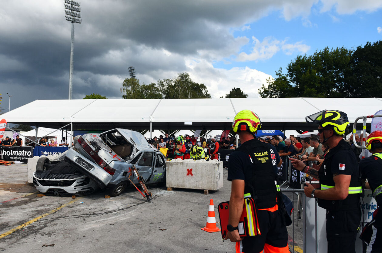 world rescue challenge (34) world rescue challenge (34)