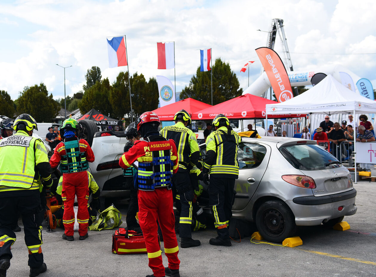 world rescue challenge (37) world rescue challenge (37)