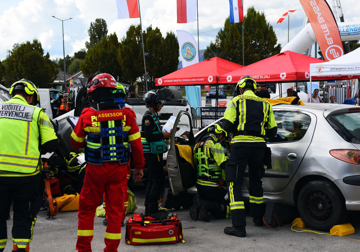 world rescue challenge (38) world rescue challenge (38)