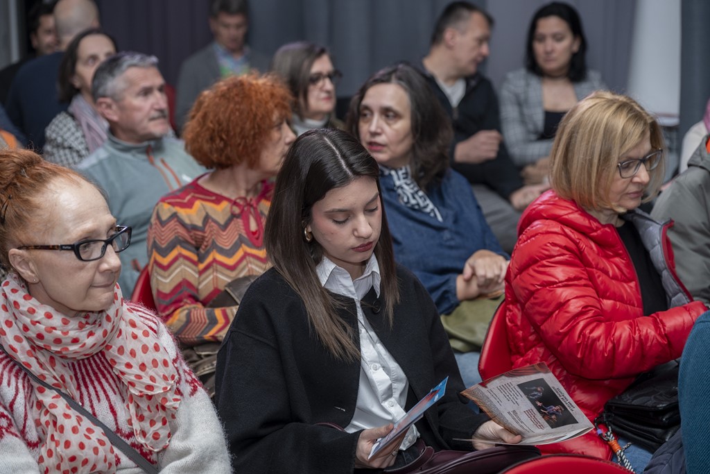 zakon teatar (15) zakon teatar (15)