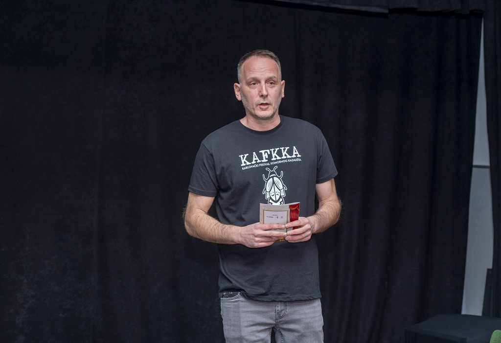 zakon teatar (17) zakon teatar (17)