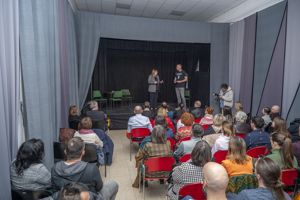 zakon teatar (20) zakon teatar (20)