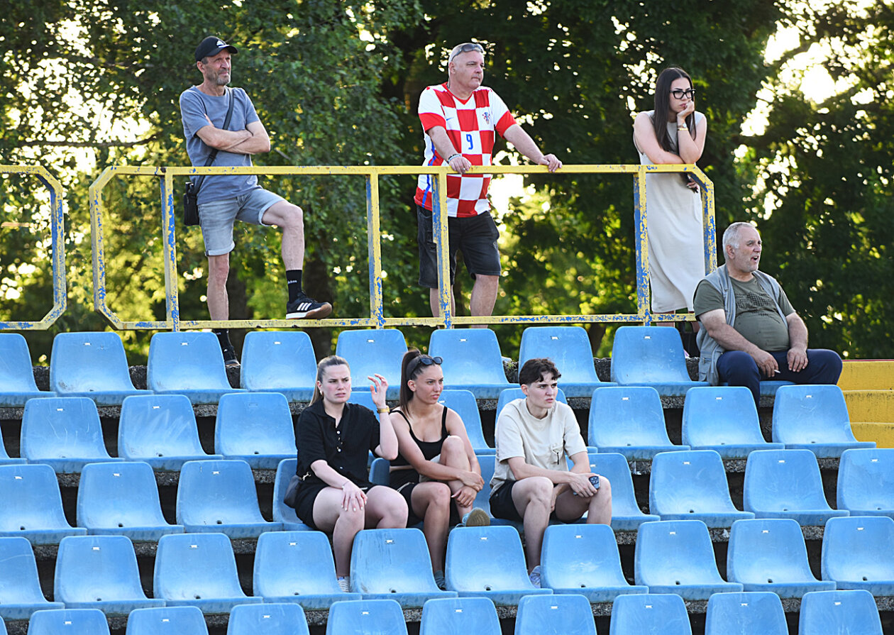 zenski nogomet hrvatska ukrajina (16) zenski nogomet hrvatska ukrajina (16)