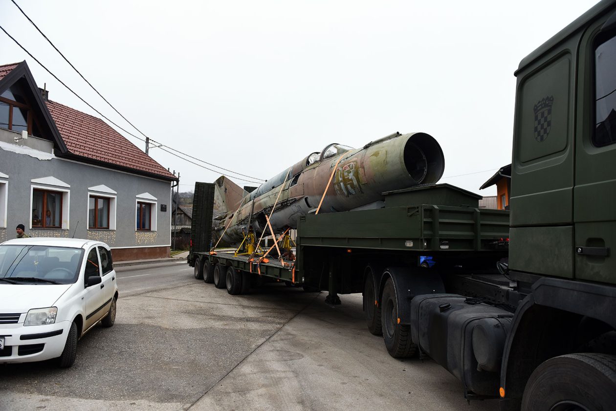 zlatko mejaski mig 21 (17) zlatko mejaski mig 21 (17)