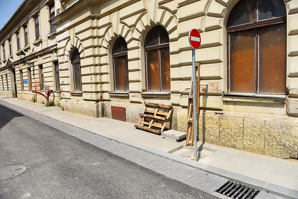 zvijezda radovi kavana central (1)