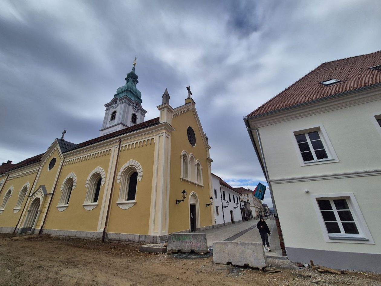 zvijezda trg gradiliste (10)